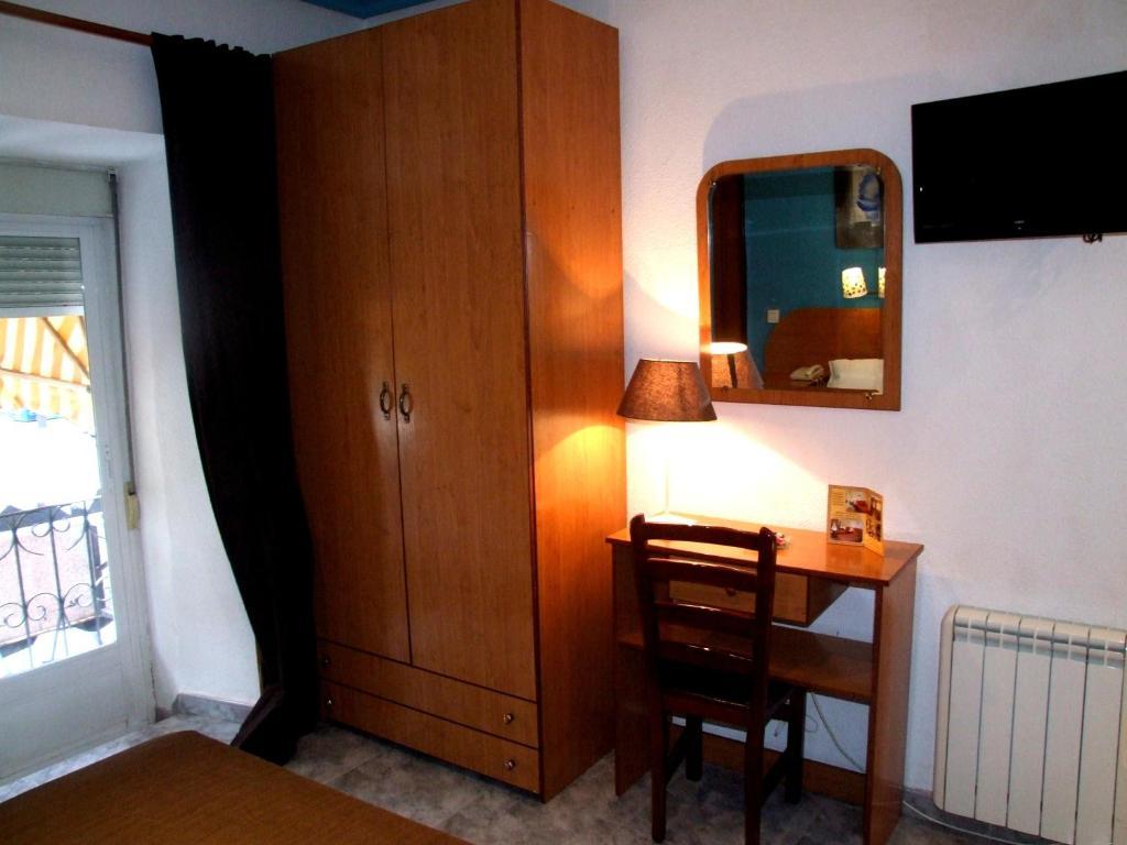 Hostal Santa Marta Montesilvano Cameră foto
