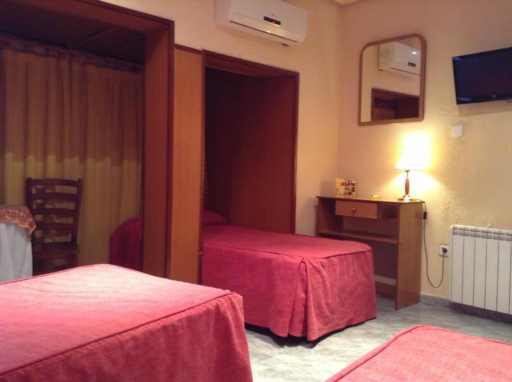 Hostal Santa Marta Montesilvano Cameră foto
