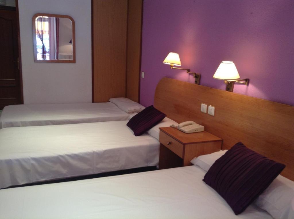 Hostal Santa Marta Montesilvano Cameră foto