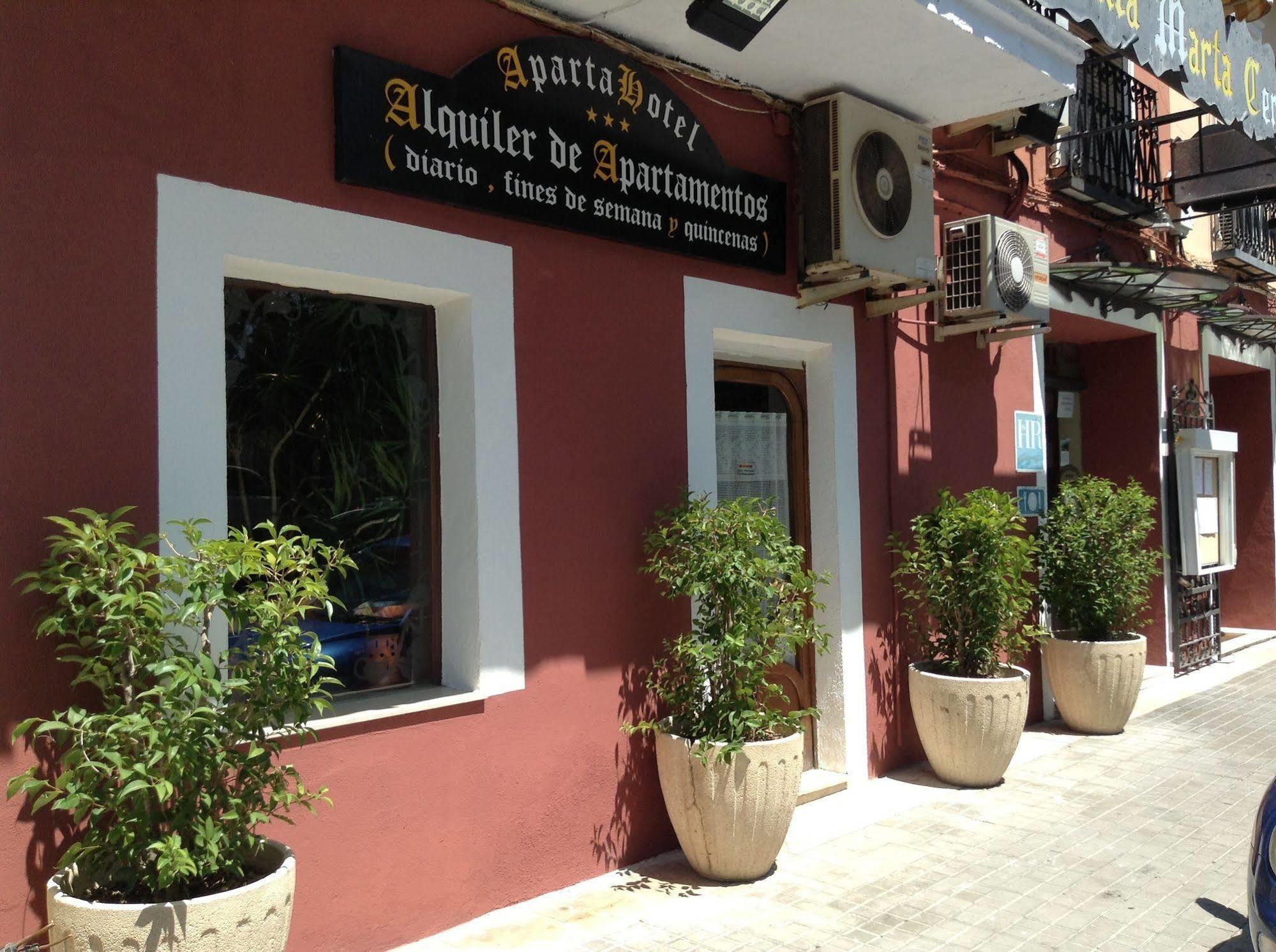 Hostal Santa Marta Montesilvano Exterior foto